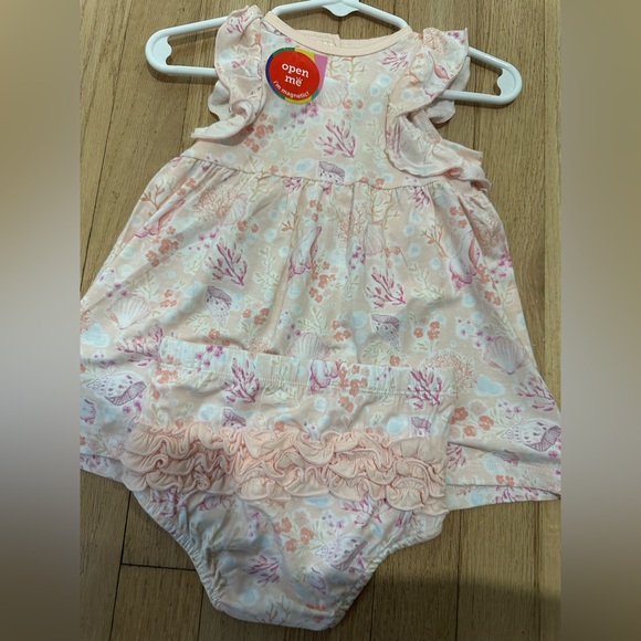 Magnetic Me Pink Floral Baby Set - Picture 2 of 3